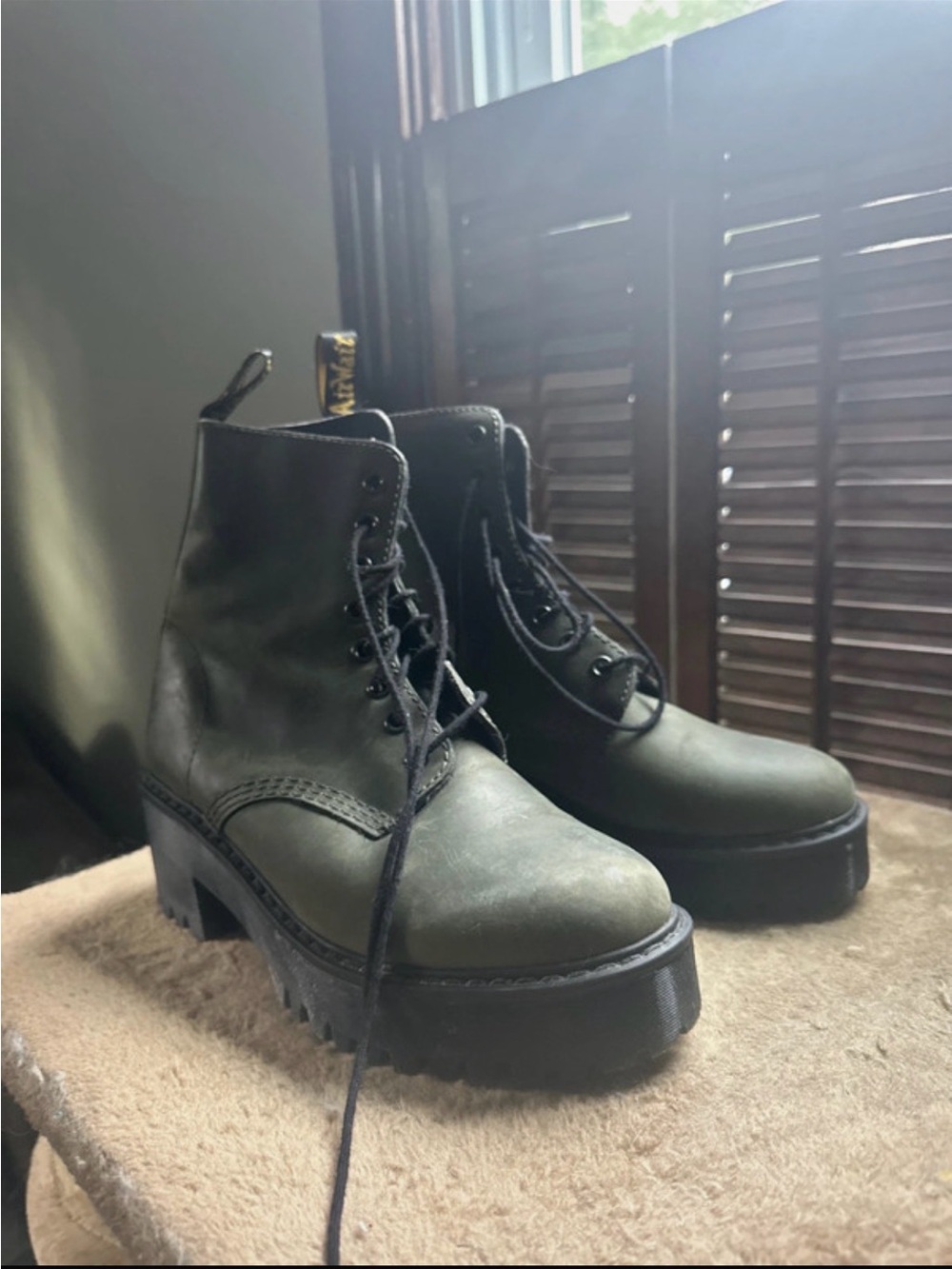 Doc Martens Chunky grayish  Green Lace-Up Platform Boots - Women